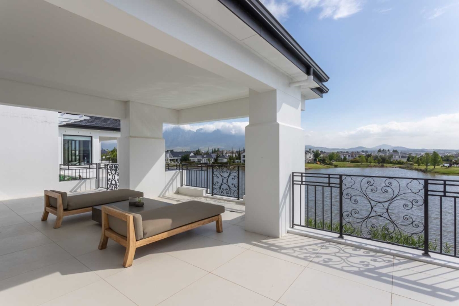 6 Bedroom Property for Sale in Val De Vie Estate Western Cape